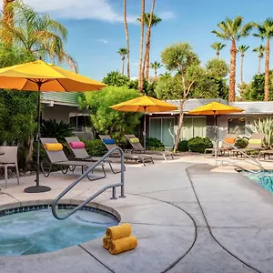 https://avance-hotel.palm-springs-ca-hotels.com